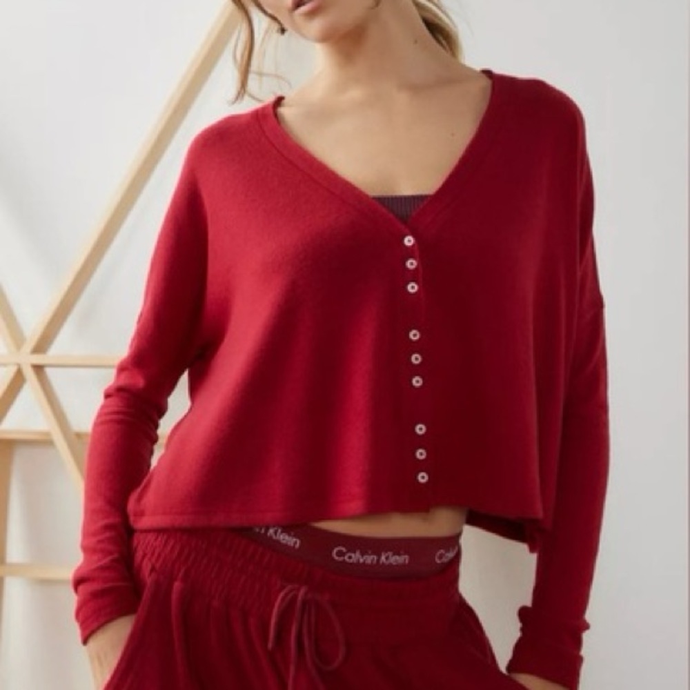 URBAN OUTFITTERS OFU bounceplush Chloe button up top